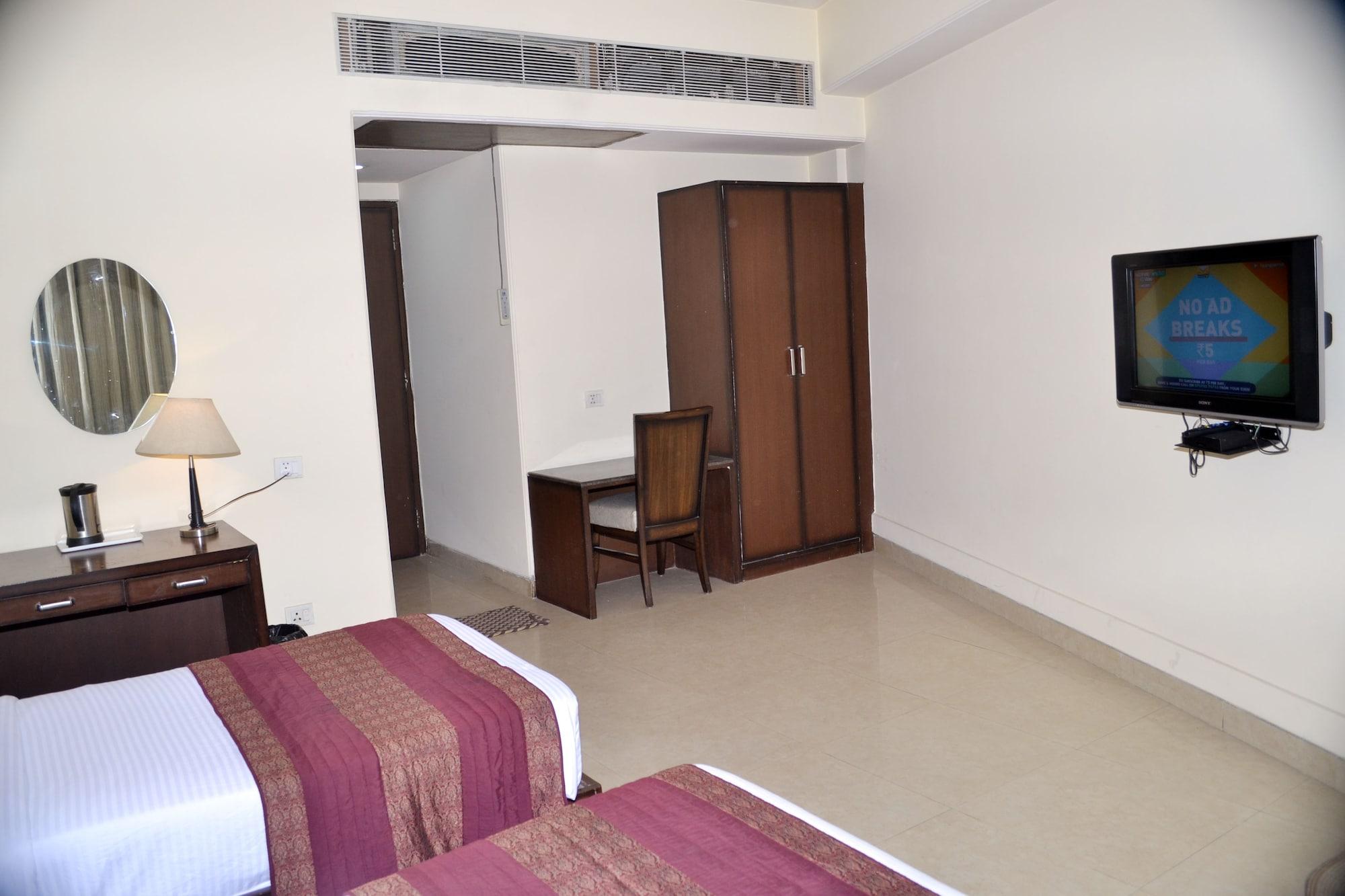 Hotel Smart Plaza Delhi Airport Nueva Delhi Exterior foto