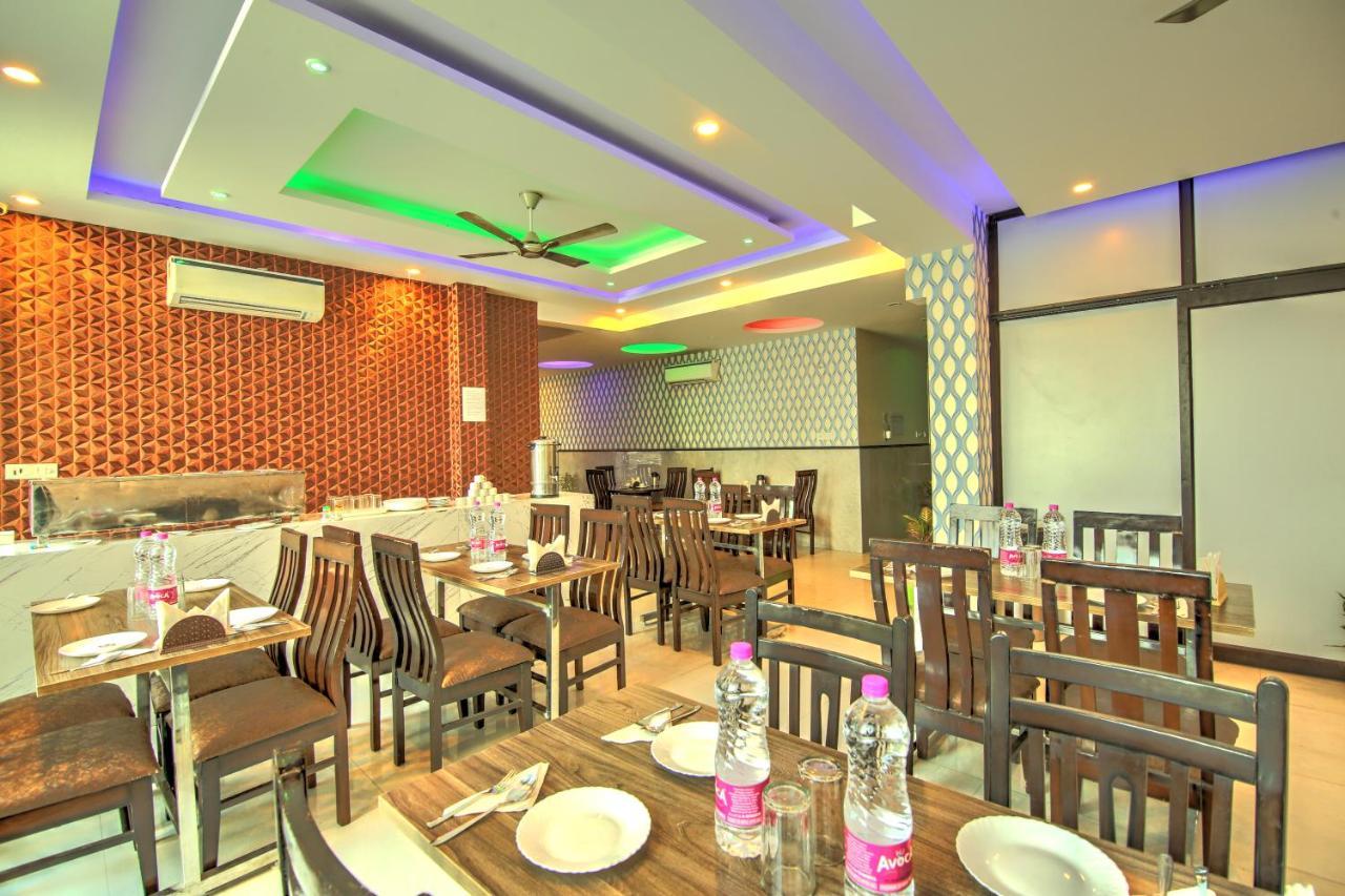 Hotel Smart Plaza Delhi Airport Nueva Delhi Exterior foto
