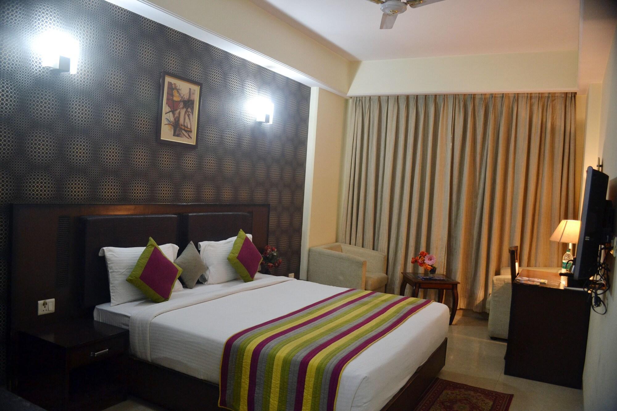 Hotel Smart Plaza Delhi Airport Nueva Delhi Exterior foto